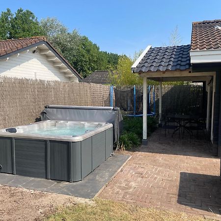 De Genten 1, Vakantiewoning Met Jacuzzi Ermelo Exterior photo